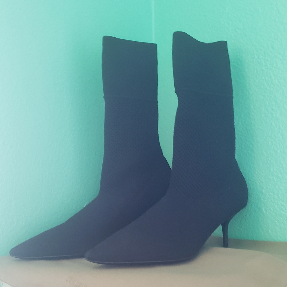 Burberry tight fitting ankle boots